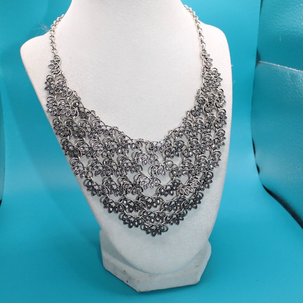 Premier Designs Ruffles Rhinestone Silver Tone Bib Statement Necklace - Picture 2 of 7